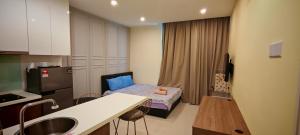 Luxurious Studio 1-Level 9 Kozi Square