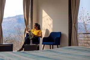 Eden Glade - Khopoli - Mountain-view villa with Private pool, Spacious decks & Indoor activities