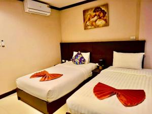 Hotel Hollywood Inn Love Patong