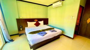 Hotel Hollywood Inn Love Patong