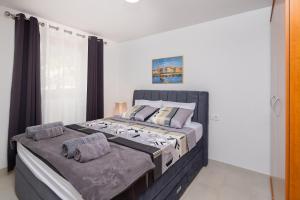 Aqua Maris Apartments