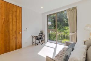 V255 Huge Brand-New 7BR Pool Villa Rooftop View