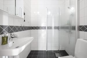 Cozy home in charming suburb