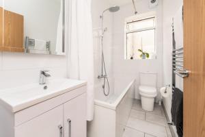 Beautiful 2 Bedroom Flat on Street Lane