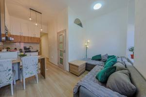 Cozy Little Place - Parking Available