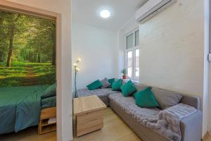 Cozy Little Place - Parking Available