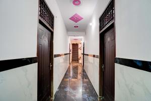 Hotel O New Golden Moon