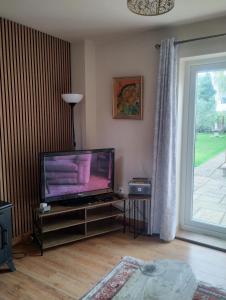 Peaceful 1 Bed Self-Contained Property with Parking