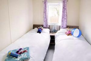 Forest Edge 2 Bedroom Sublime Caravan with Hot Tub