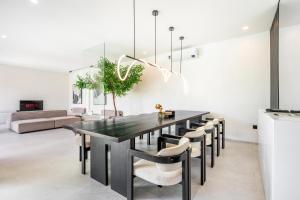 Luxus Oase - the R Villa Luwa mit Butler & Privatkoch