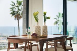 Lux Villa D with heated pool, ocean view