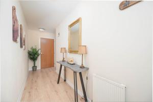 Aberdeen 2BR Flat Near Airport & City Centre