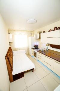 Квартира посуточно двокімнатна у мікрорайоні Садовий Мережа Alex Apartments Документи для відряджень ФОП 3 група