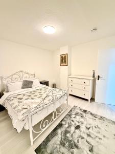 4 Bedrooms House CheapUKholiday