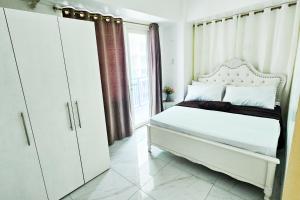 2 Bedroom Condo in Front of SM Mall of Asia