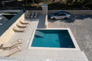 Apartments Break with pool