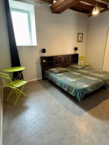 Ma maison de famille, grange du 18e siècle, jardin