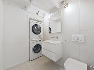 Perfectly located apartment - Old town of Nice