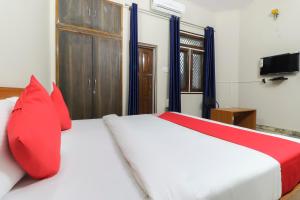 Trilok inn