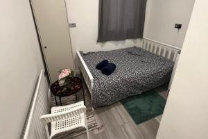 Studio - Sleeps 2 - Acton Park & Stn Close