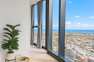 Contemporary City Retreat Near Crown Casino