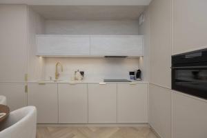 Elegant Apartments Ząbkowska with Parking & AC by Noclegi Renters