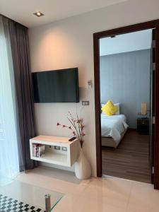 Emerald Terrace Resort 622