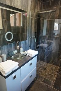Appartements Appartement Pinede Man Yelle : photos des chambres