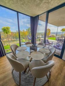 RentiGo Balans House Wellness Container with Sauna and Jacuzzi