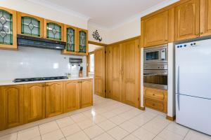 Horizon Views by the BnB Collection