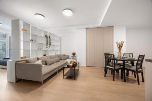 LAM Cream Old Town Balcony & AC