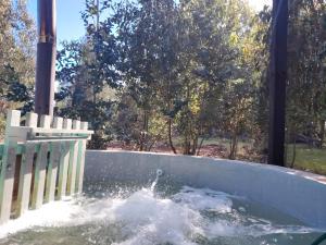 Cabaña Matanzas tinaja privada vista al bosque