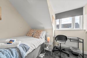 Meadows Cozy & Comfy 5BR House By AltoLuxo Short Lets & Serviced Accommodation With Free WiFi & Parking