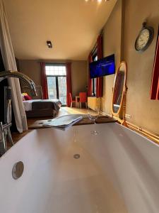 Maison du Rempart Guesthouse a 15-Min Walk from Bruges Centre