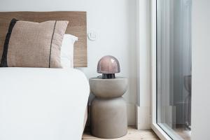 Stylish Retreat in Central Porto Stay with Parking