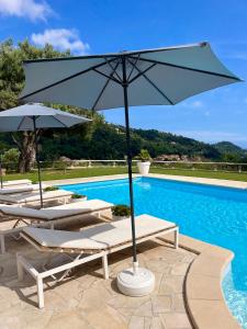 Villa-Monti 5 Star Superhost, Luxury Villa with pool, sleeps 7