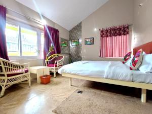 QUEENS COTTAGE - individual cottage