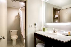 Standard Double Room room in Lodge of Four Seasons Golf Resort Marina & Spa