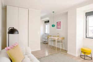 Stunning Views I Lisbon Chic Stay