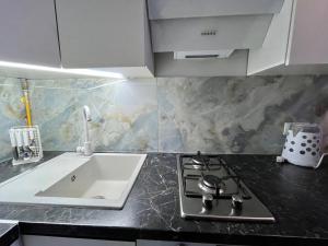 Під Дубом, біля ТЦ Форум В квартирі є газова колонка і конвектор