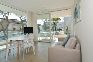 Moderno 3 camere con piscina Piazza Aurora