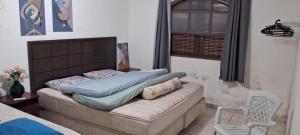 Casa 2 quartos com piscina e churrasqueira