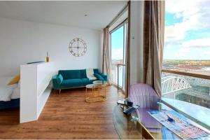 1 Bed City Studio Sleeps 3 - Wifi Views