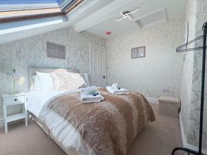 Large 6-Bed Victorian House Prime Harrogate Stay