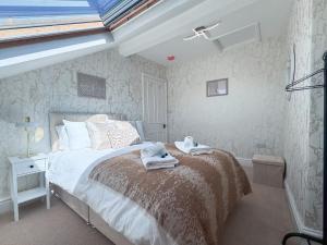 Large 6-Bed Victorian House Prime Harrogate Stay