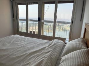 Nile Pyramids Residence by the LOFT