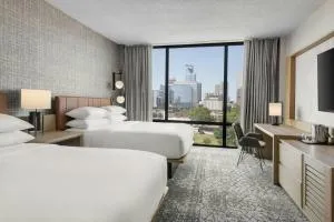 Sheraton Charlotte Hotel
