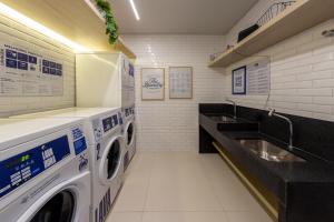 B homy Perdizes Aril