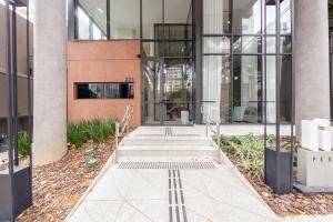 B homy Perdizes Aril