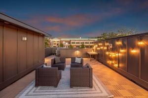 New Music City Loft-Style Stay with Rooftop Views